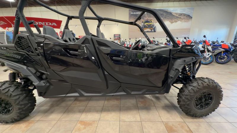 New 2025 Can-Am MAVERICK SPORT MAX DPS 1000R Image 2