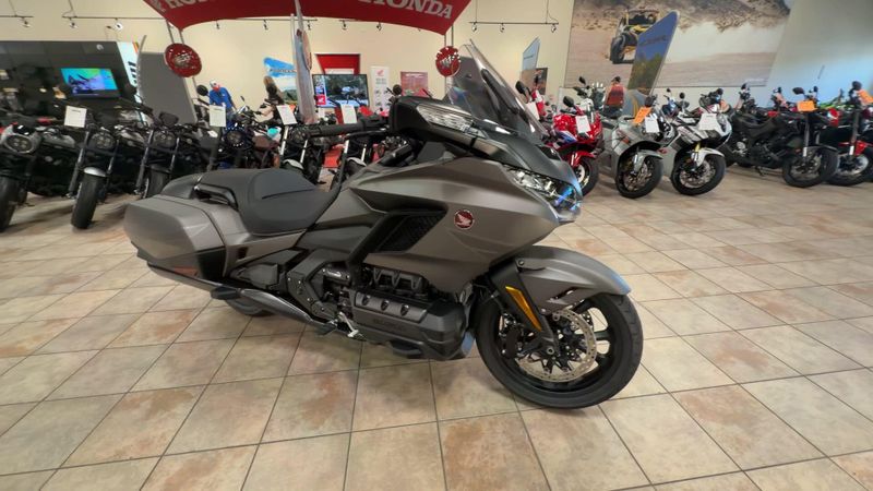 New 2026 Honda GOLDWING DCT Image 2