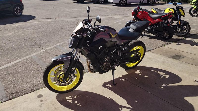 Used 2016 Yamaha FZ 07 Image 8