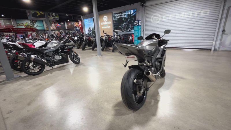 2016 Yamaha YZF-R6 Image 7