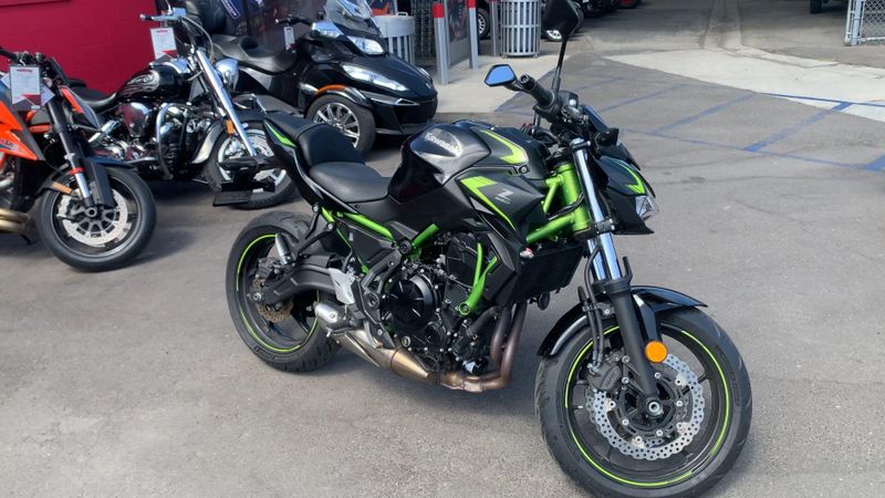 2022 Kawasaki Z650 Image 9