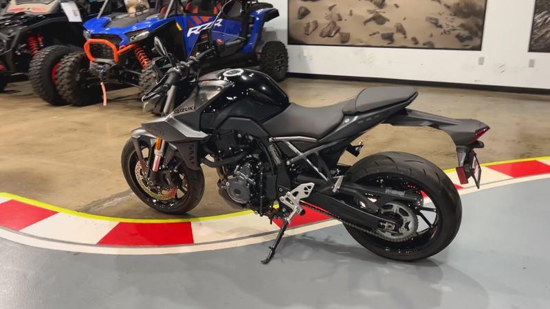 Used 2023 Suzuki GSX-8S Image 2