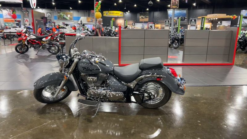 2025 Suzuki BOULEVARD C50  in a GRAY exterior color. Del Amo Motorsports of Redondo Beach (424) 390-7811 delamomotorsports.com 