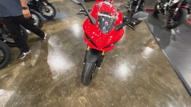 New 2026 Ducati PANIGALE V2 S 896 Image 3