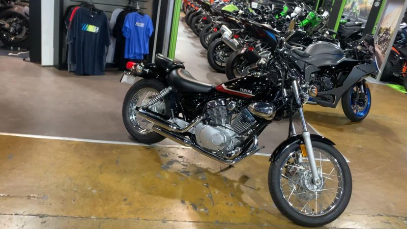 New 2025 Yamaha V STAR 250 Image 3
