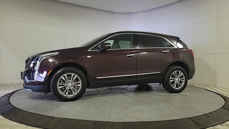 2021 Cadillac XT5 Premium Luxury photo 3