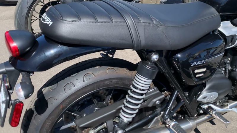 Used 2022 Triumph Street Twin Base Image 6