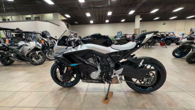 New 2026 CFMOTO 675SS Image 6
