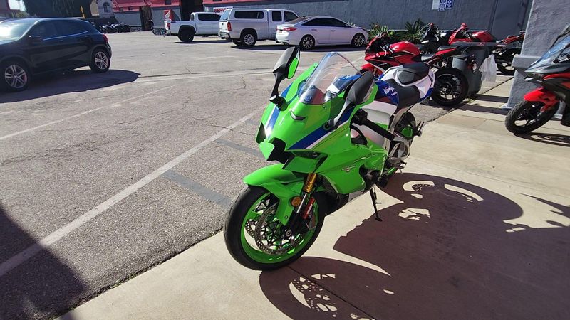 Used 2024 Kawasaki NINJA ZX-10R ABS 40th ANNIVERSARY Image 8
