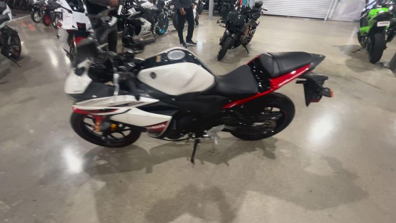 Used 2016 Yamaha YZF R3 Image 9