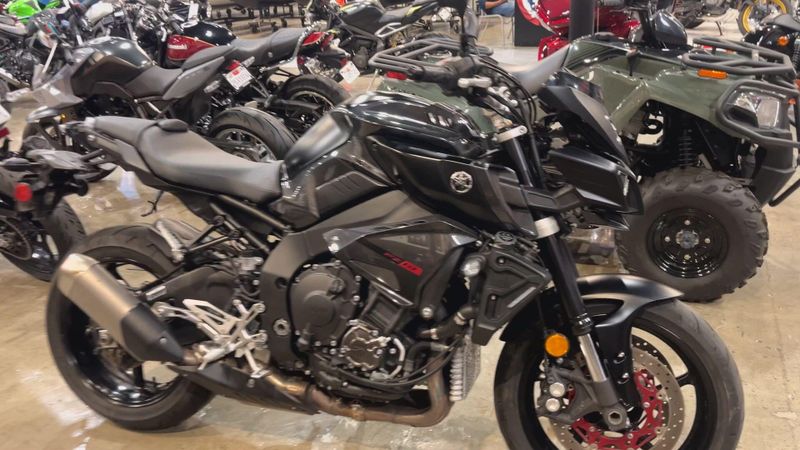 Used 2017 Yamaha FZ-10 CA Image 5