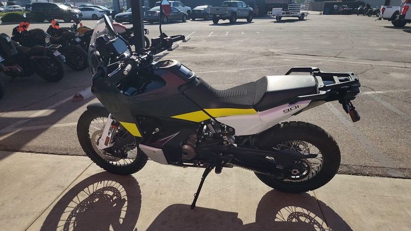 2023 HUSQVARNA NORDEN 901  in a BLACK exterior color. Del Amo Motorsports of Los Angeles (562) 262-9181 delamomotorsports.com 