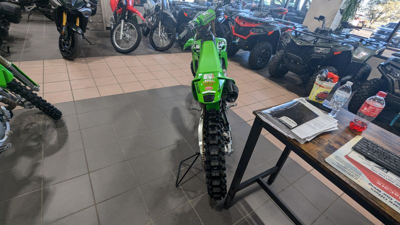 2025 Kawasaki KX450SR LIME GREEN Image 8