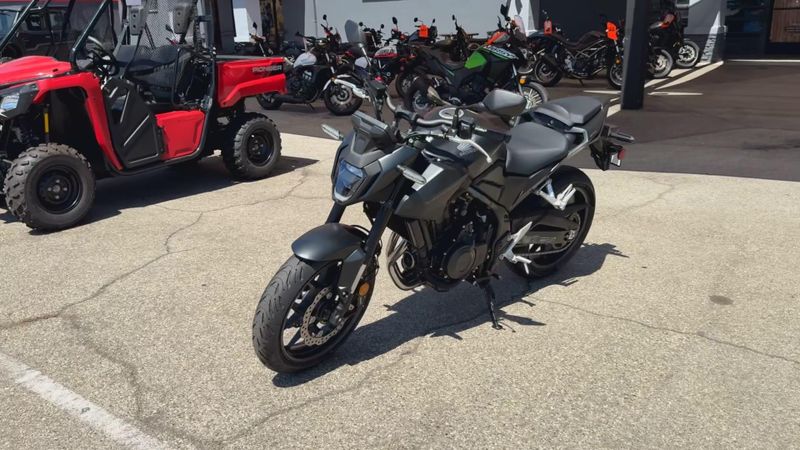 New 2026 Honda CB500 HORNET ABS Image 4