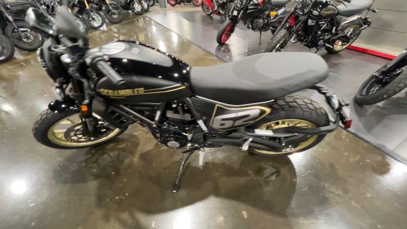 New 2026 Ducati SCRAMBLER 800 FULL THROTTLE Image 6