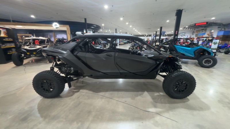 New 2026 Can-Am MAVERICK R MAX X RS 999T DCT Image 6