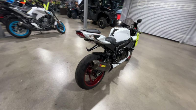 Used 2024 Suzuki GSX-R600 Image 8