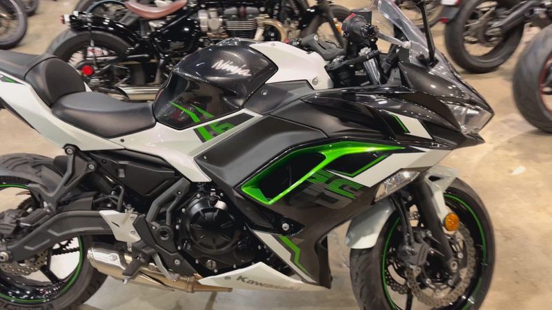 Used 2022 Kawasaki Ninja 650 Base Image 6