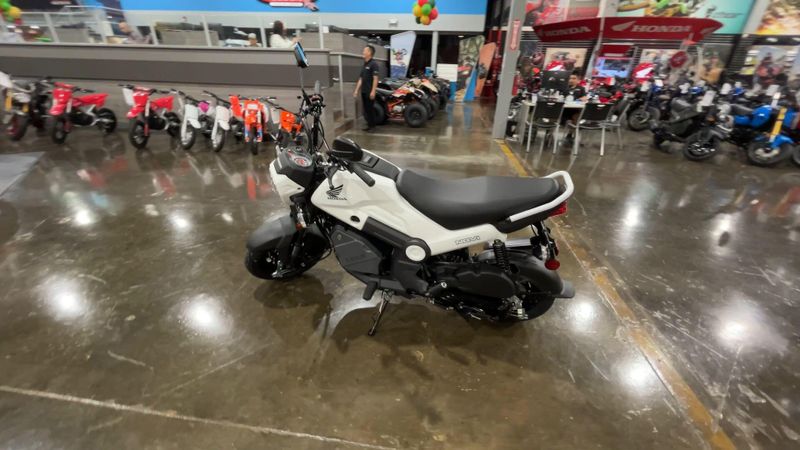2025 Honda Navi Image 9