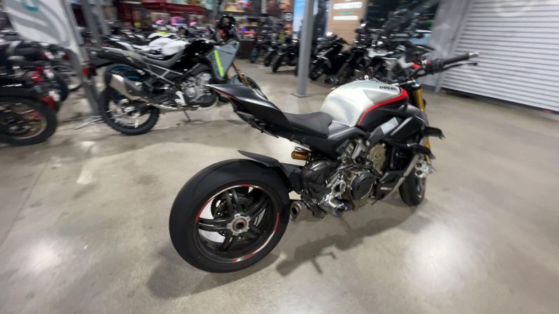 Used 2022 Ducati STREETFIGHTER V4 SP Image 8