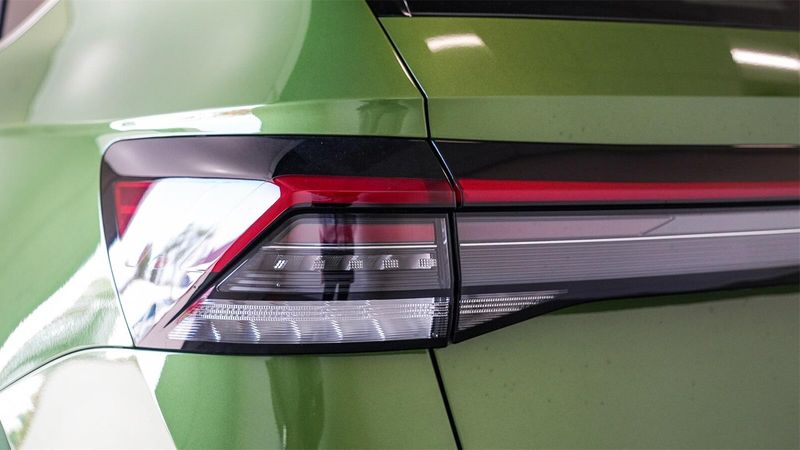 New 2025 Volkswagen Taos 1.5T SEImage 8