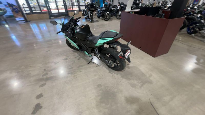 New 2026 Yamaha YZF-R3 ABS Image 9