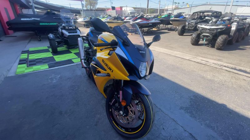 New 2027 Suzuki GSX-R1000 40TH ANNIVERSARY EDITION Image 6