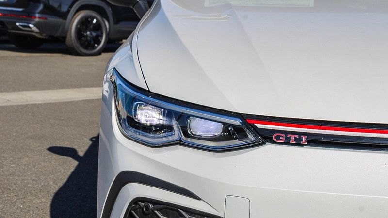 2024 Volkswagen Golf GTI SEImage 7