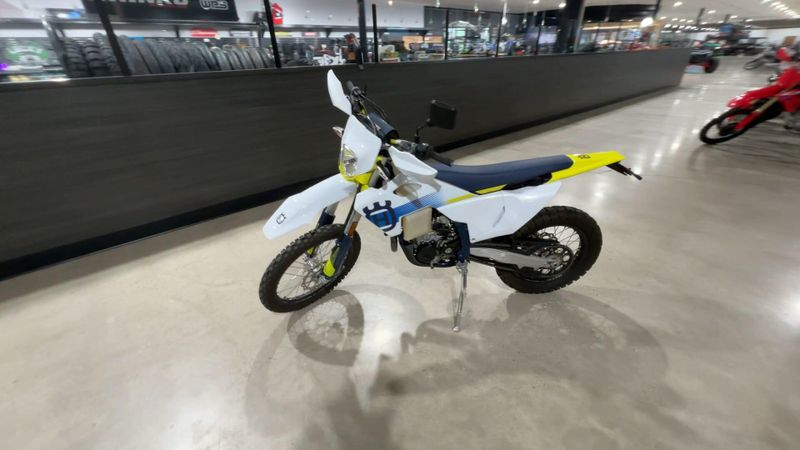 Used 2024 Husqvarna FE 501 S Image 9