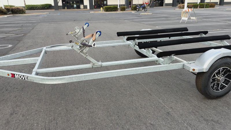 New 2023 Sea Doo MOVE II GAL Image 6