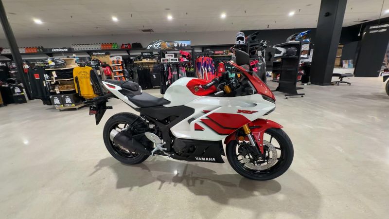 New 2026 Yamaha YZF-R3 ABS Image 5
