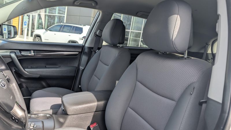 Used 2013 Kia Sorento LXImage 16