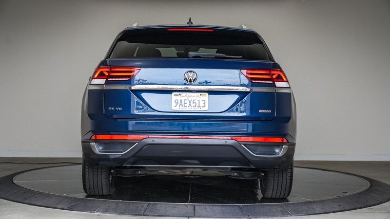 Used 2022 Volkswagen Atlas Cross Sport 3.6L V6 SE w/TechnologyImage 3
