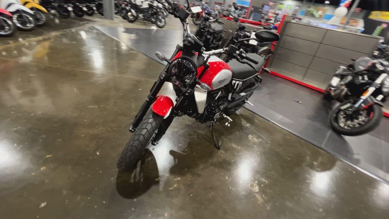 New 2025 Ducati SCRAMBLER 800 ICON Image 4