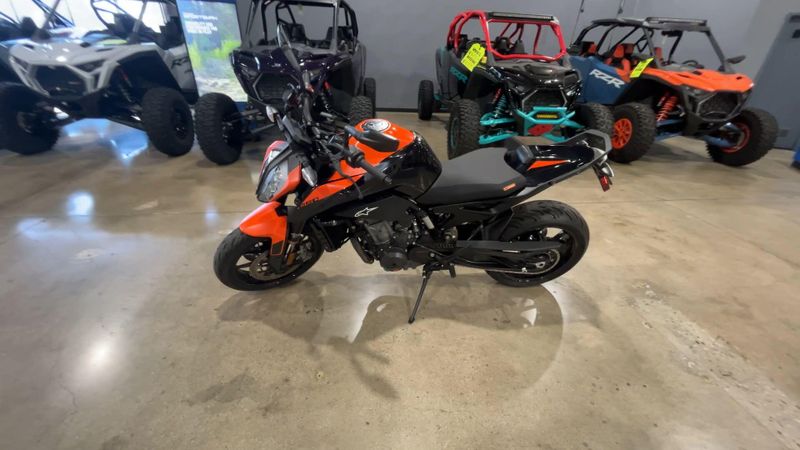 Used 2022 KTM 890 DUKE Image 5