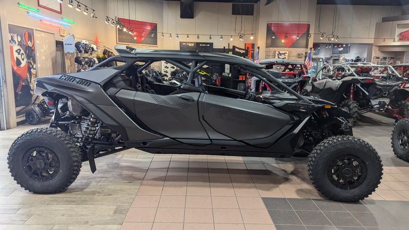 2025 Can-Am MAVERICK R MAX X RS 999T DCT TRIPLE BLACKImage 3