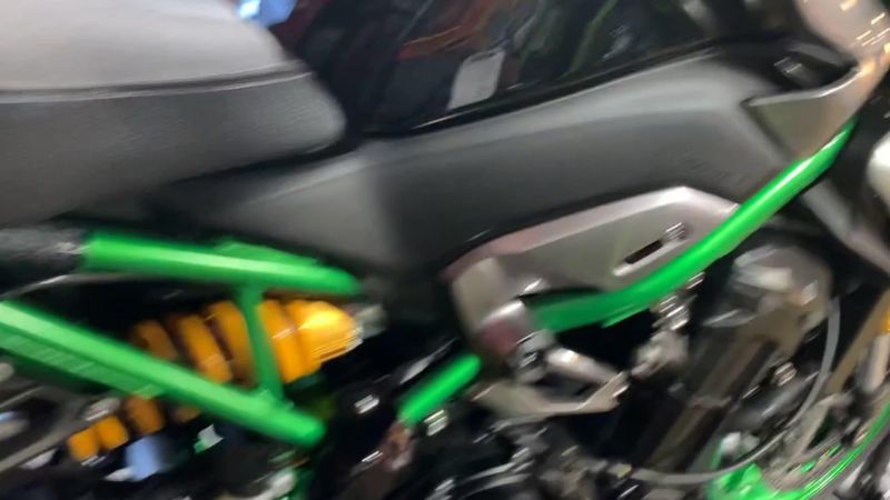New 2025 Kawasaki Z900 SE ABS Image 7