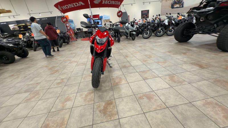 Used 2020 Ducati HYPERMOTARD 950 Image 4