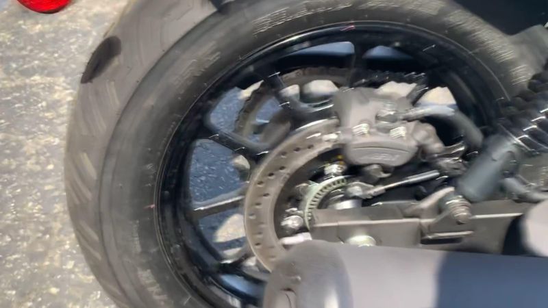 New 2025 Kawasaki ELIMINATOR SE ABS Image 2