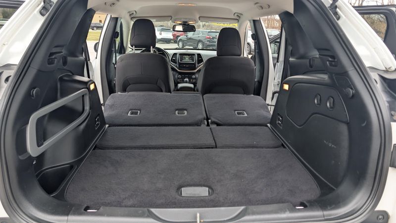 Used 2016 Jeep Cherokee LatitudeImage 17