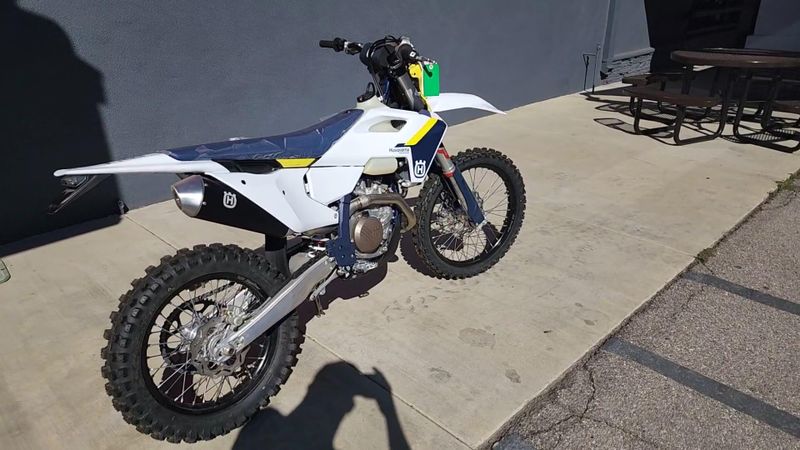 New 2025 Husqvarna FE 450 Image 4