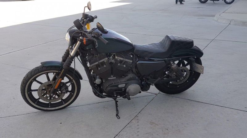 Used 2021 Harley-Davidson SPORTSTER IRON 883 Image 4