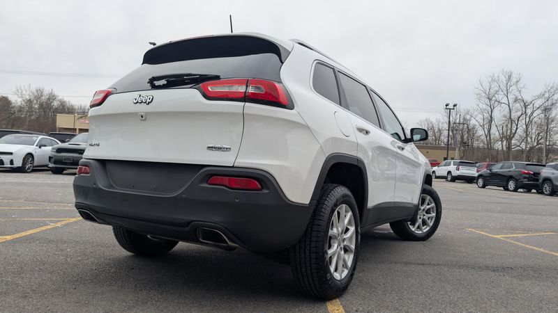 Used 2016 Jeep Cherokee LatitudeImage 5