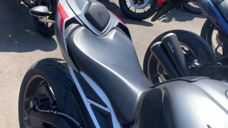 Used 2022 Triumph STREET TRIPLE R Image 7