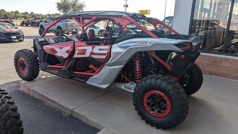 2025 Can-Am MAVERICK MAX XDS 64 TURBO RR FIERY RED AND HYPER SILVERImage 2