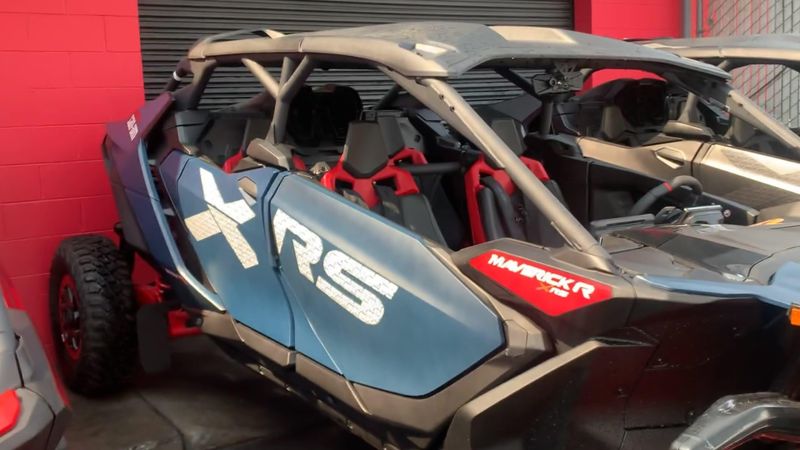 New 2025 Can-Am MAVERICK R MAX X RS 999T DCT Image 8
