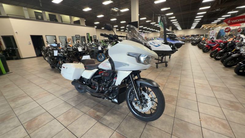 Used 2024 Harley-Davidson ROAD GLIDE CVO ST Image 4