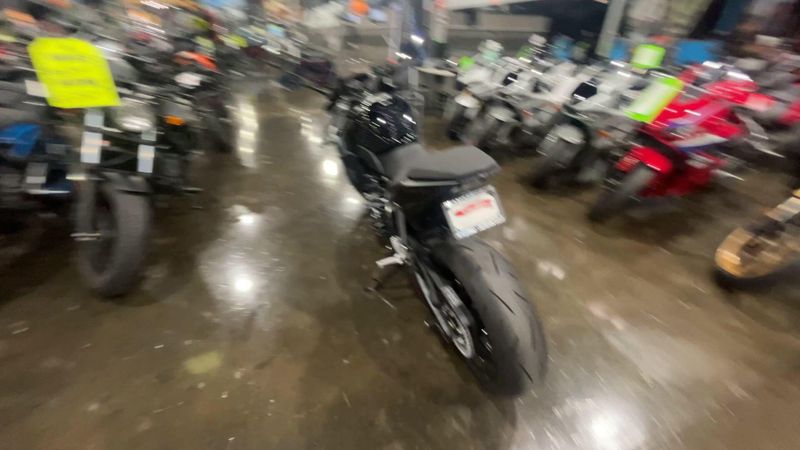 Used 2025 Suzuki GSX-8R Image 7