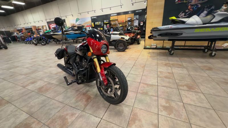 Used 2025 Indian Motorcycle 101 SCOUT WHITE MTLC WGRFX TEC Image 3