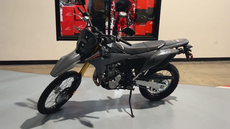 2025 Suzuki DR-Z4S Image 4